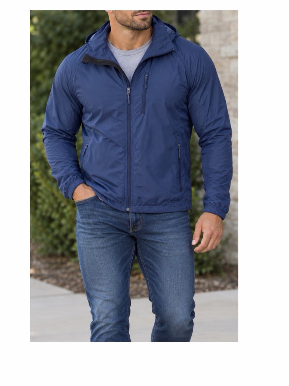 L.L. Bean Windbreaker Jacket Hooded Full Zip sz large chest 44” - 51” length 29”